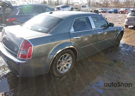 2005 Chrysler 300C из США, поврежденный, VIN 2C3AA63H55H520000
